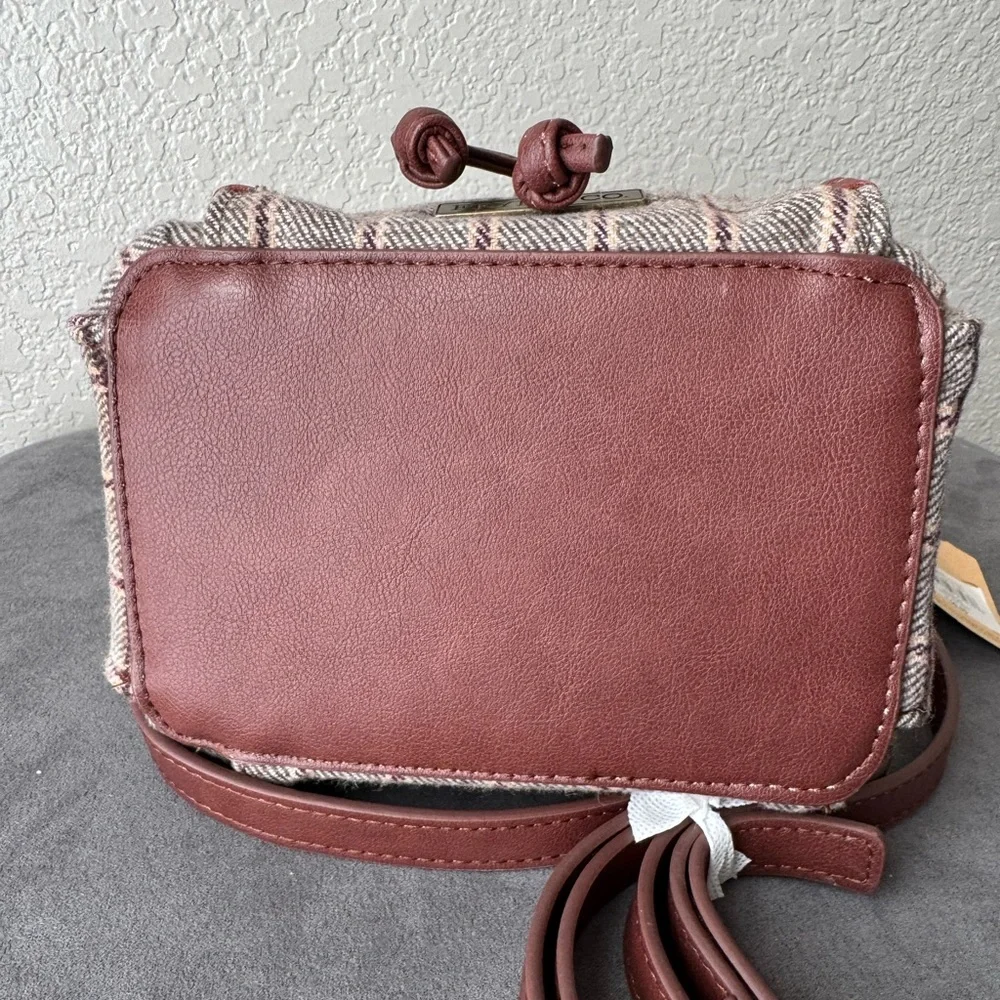 Frye & Co. Easton Mini Bucket Bag – Soft Plaid/Rum Raisin – NWT - Picture 5 of 8